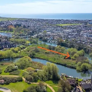 Prime Location - House With Secure Garden , Bournemouth United Kingdom